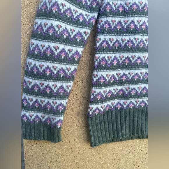 Croft & Barrow Green and Purple Crewneck Sweater Size Medium - Picture 6 of 8